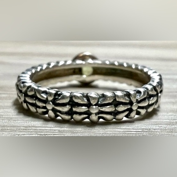 Vintage Designer Signed P Sterling Silver & 14K Gold Peridot Ring, Size 7 - Picture 4 of 11